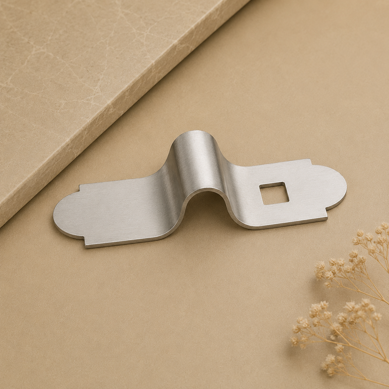 T-Bolt Patti Iron
